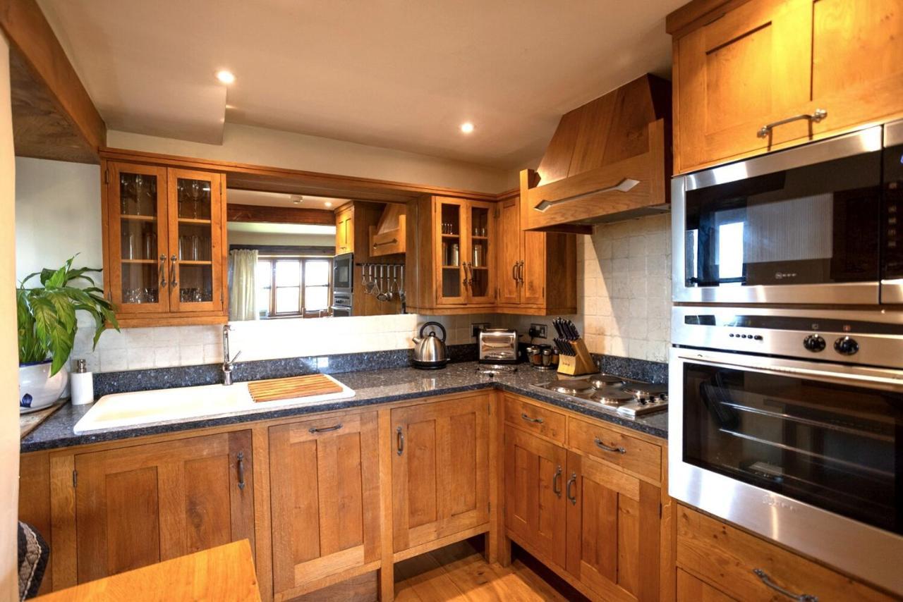 Heath Farm Holiday Cottages Swerford Exterior photo